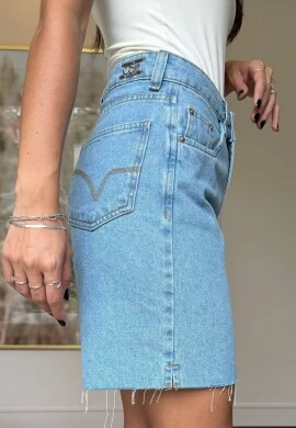 BERMUDA BARRA DESFIADA VIVI - COSH JEANS - Jeans claro