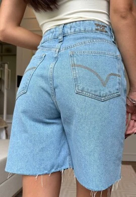 BERMUDA BARRA DESFIADA VIVI - COSH JEANS - Jeans claro