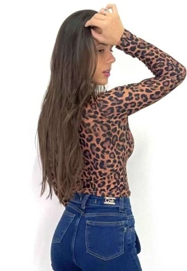BLUSA GOLA ALTA NEGA RIO  COSH JEANS - Onça
