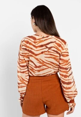 BLUSA SOLTA FEMININA ANIMAL PRINT  COSH JEANS - Animal print