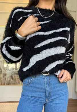 BLUSA ZEBRA ANGORA - COSH JEANS - Preto