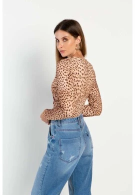 BODY JUSTO FEMININO DE ONÇA  COSH JEANS - Onça