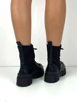 BOTA COTURNO DE CADARÇO - COSH JEANS - Preto