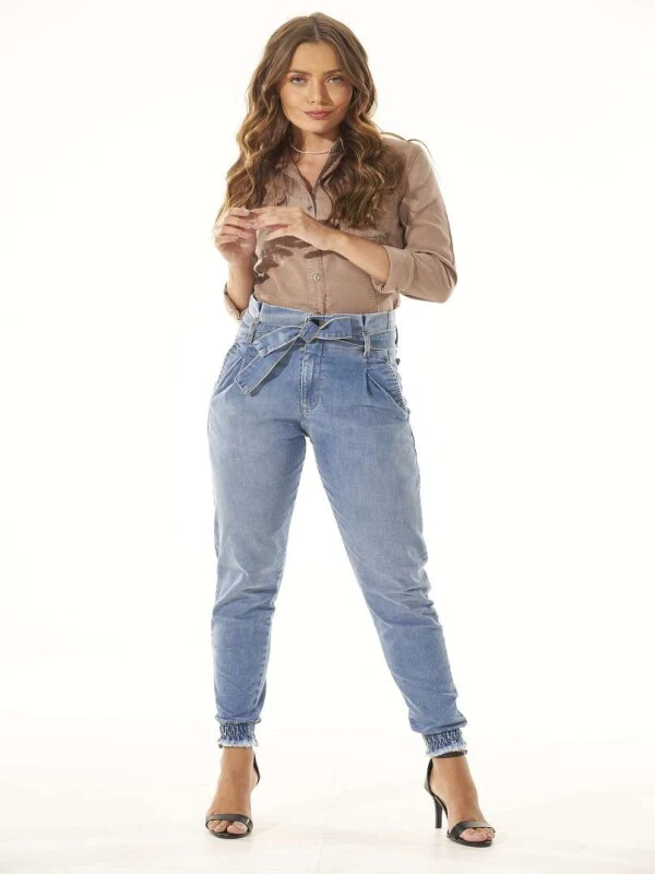 CALÇA JEANS CLOCHARD COM ELASTANO - Jeans