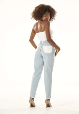 CALÇA JEANS FEMININA C/DETALHE LATERAL - Jeans