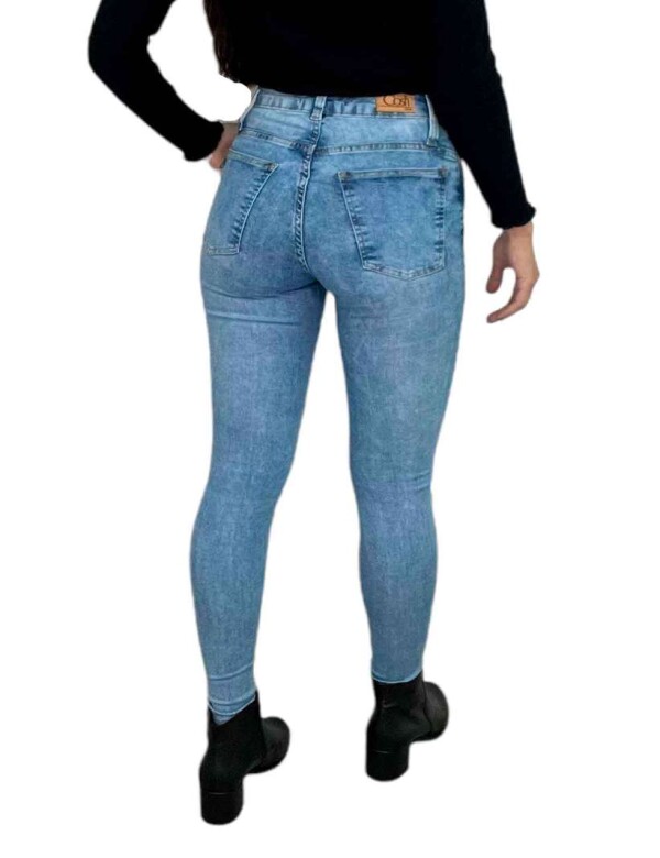 CALÇA JEANS SKY DELAVE FEMININA  COSH JEANS - Jeans