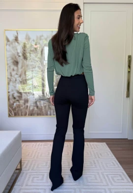 CALÇA ALFAIATARIA FLARE - COSH JEANS - Preto