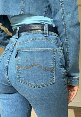 CALÇA FEMININA RETA CROPPED CINTIA - COSH JEANS - Jeans