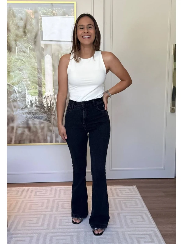 CALÇA FLARE FEMININA GIOVANA BAIXINHAS - COSH JEANS - Preto estonado