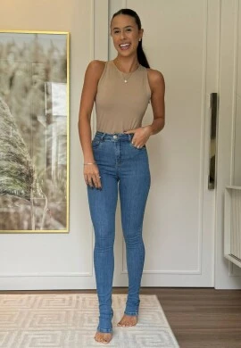 CALÇA JEANS FEMININA ADRIANA LONGA - COSH JEANS - Jeans claro