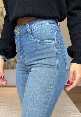 Calça Jeans Feminina Skinny Com Elastano Empina Bumbum Isa - Jeans