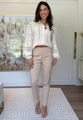 CALÇA JUSTA COM PREGAS - COSH JEANS - Bege