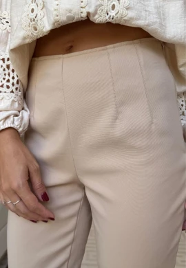 CALÇA JUSTA COM PREGAS - COSH JEANS - Bege