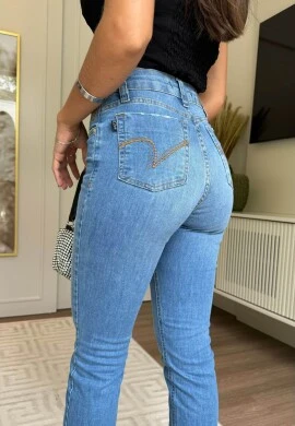 CALÇA RETA FEMININA ROBERTA  COSH JEANS - Jeans