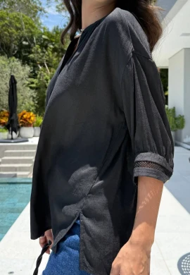 CAMISA FEMININA COM GUIPIR - COSH JEANS - Preto