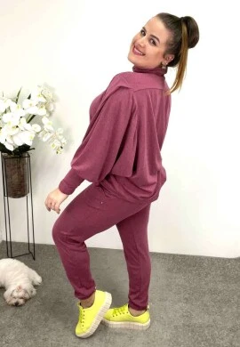 CONJUNTO BLUSÃO GOLA ALTA E CALÇA PARADO NO AR  COSH JEANS - Rosa