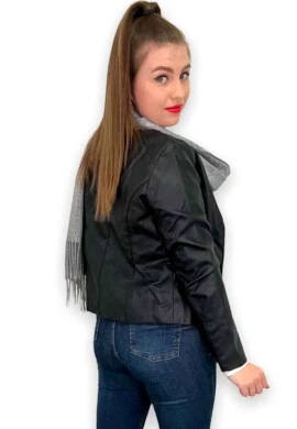 JAQUETA DE COURINO FEMININA COM DETALHES  COSH JEANS - Preto