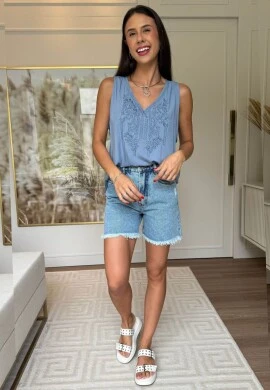 REGATA FEMININA BORDADA- COSH JEANS - Celeste
