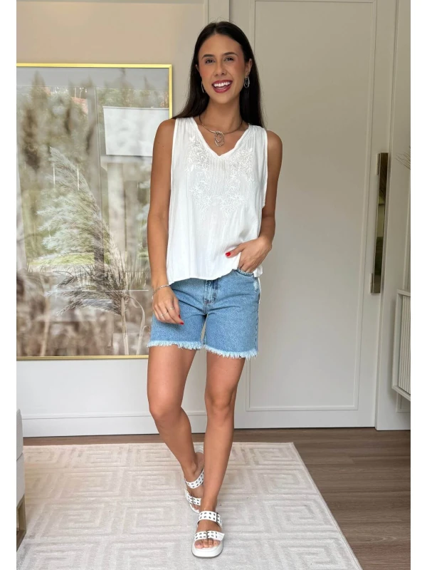 REGATA FEMININA BORDADA- COSH JEANS - Off white