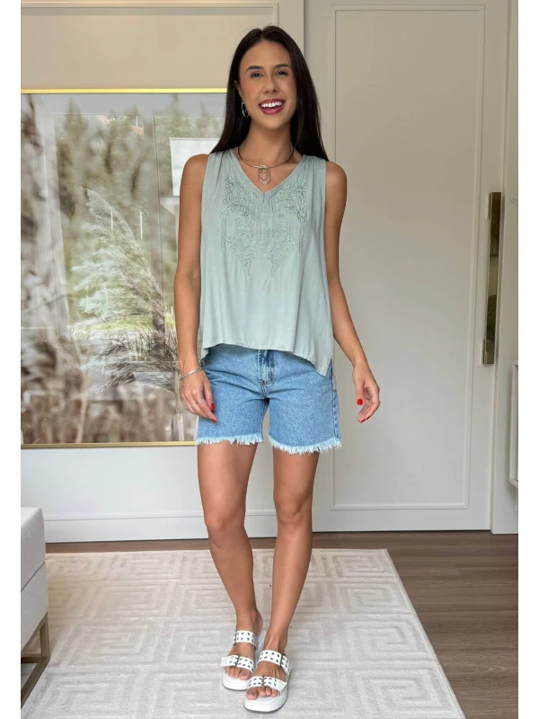 REGATA FEMININA BORDADA- COSH JEANS - Vd menta