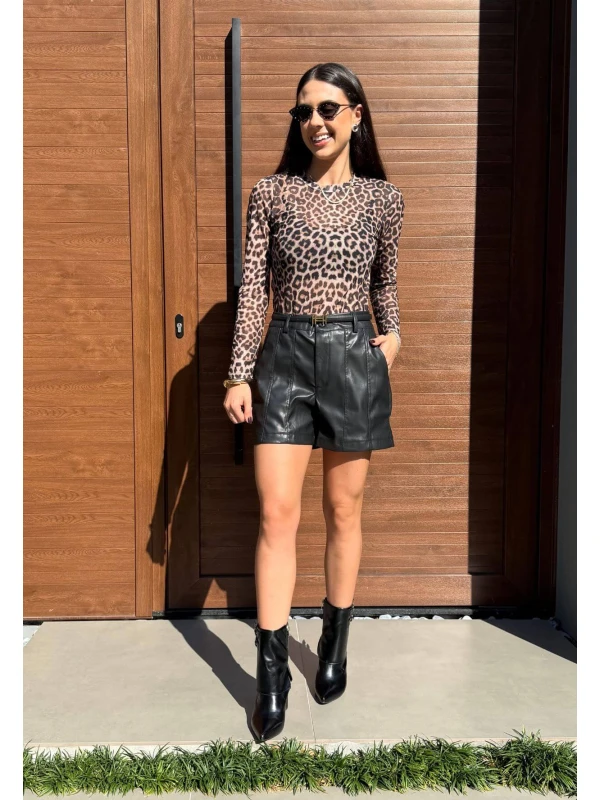 SHORTS ALICIA PU COM CINTO - COSH JEANS - Preto