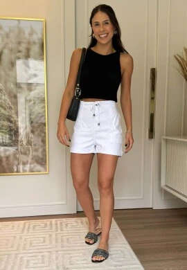 SHORTS COM ELASTANO COLORIDO E MEIA COXA - Branco
