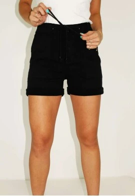 SHORTS COM ELASTANO COLORIDO E MEIA COXA - Preto
