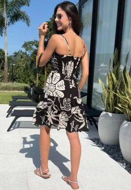 VESTIDO BABADO ESTAMPADO CURTO - COSH JEANS - Preto estampado