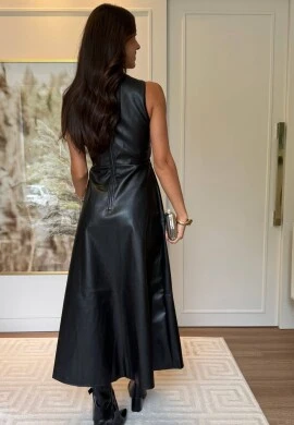 VESTIDO EVASE PU JULI - COSH JEANS - Preto